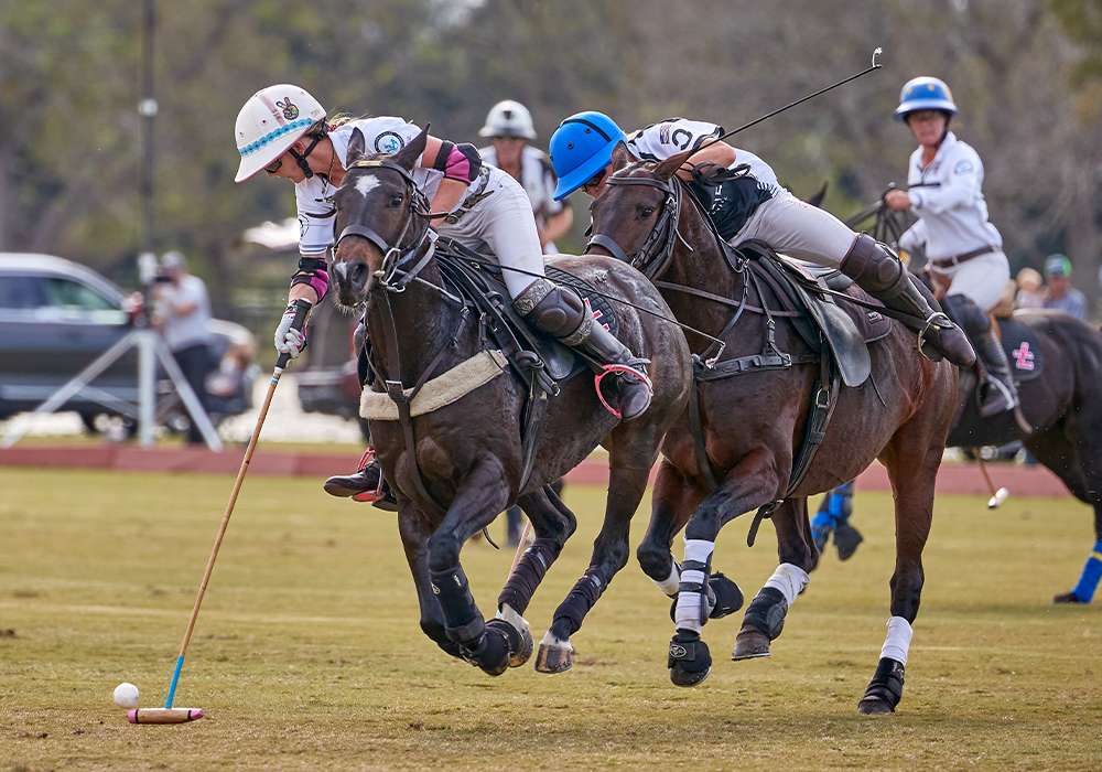 Arellano reaches for the ball in the first day of competition at the 2021 Texas Women's Open at Houston Polo Club in Houston, Texas. ©David Murrell