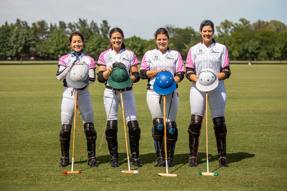 Santa Maria de Lobos Dawn Jones Paige McCabe Tiva Gross Courtney Asdourian